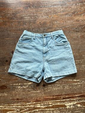 Vintage 90’s Jean Shorts
